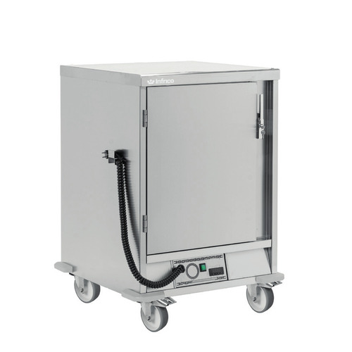 Carro caliente para distribución de alimentos, capacidad 10 bandejas GN 2/1